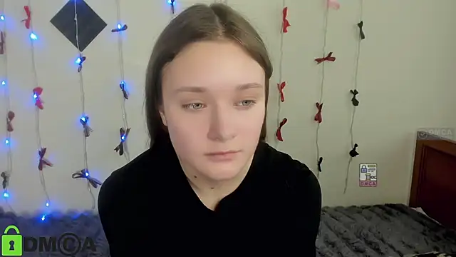 Elina X online show from June 3, 2026, 2:55 pm