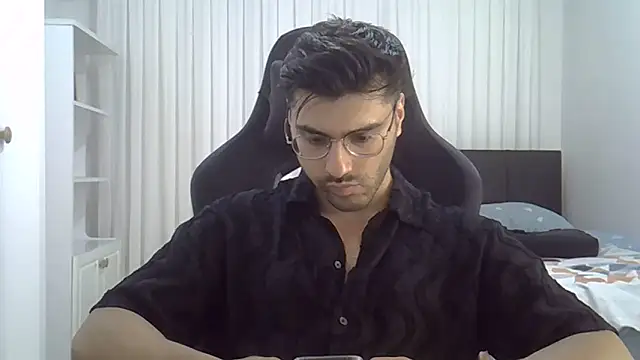 Snapshot of ciceroable chatting on June 18, 2026, 6:56 pm ciceroable online show from June 18, 2026, 6:56 pm