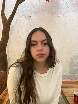 Snapshot of Annie_bonnie_ chatting on February 13, 2026, 12:01 pm Annie bonnie online show from February 13, 2026, 12:01 pm