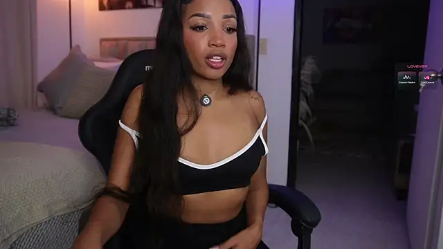 Snapshot of eimi_spacee chatting on February 13, 2026, 12:17 am eimi spacee online show from February 13, 2026, 12:17 am