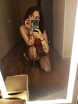 Snapshot of Persefoha chatting on February 6, 2026, 1:43 am Persefoha online show from February 6, 2026, 1:43 am