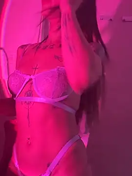 MelaFoxx online show from April 23, 2026, 5:08 am