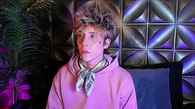 Snapshot of DannyParker_ chatting on February 21, 2026, 4:46 am DannyParker online show from February 21, 2026, 4:46 am