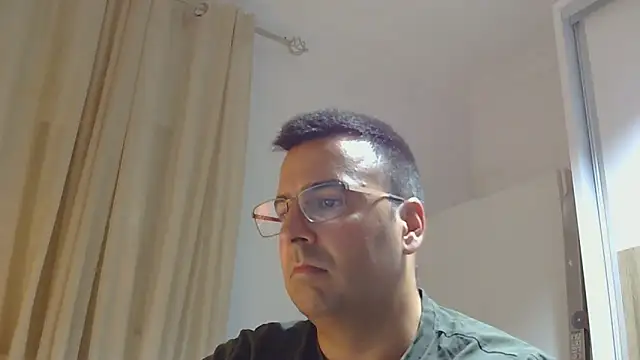 Snapshot of VanillaTime78-Jorge chatting on May 12, 2026, 11:02 pm VanillaTime78-Jorge online show from May 12, 2026, 11:02 pm