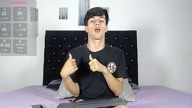 axxxel twink online show from February 17, 2026, 1:13 am