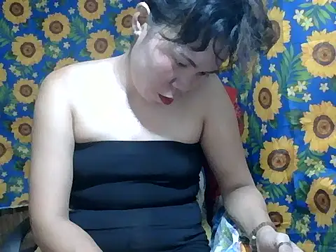 Sexy HotPussy4u online show from April 27, 2026, 2:20 am