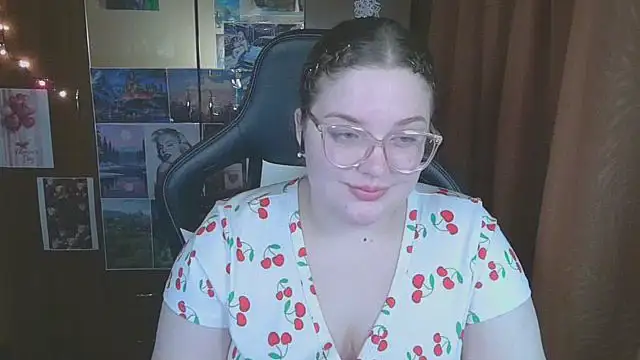 Teasing Dora online show from February 22, 2026, 10:52 pm