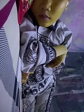 BabyElly22 online show from April 23, 2026, 12:51 pm