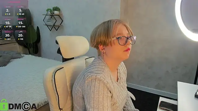 Snapshot of Lauraaa_Smith chatting on February 25, 2026, 7:18 am Lauraaa Smith online show from February 25, 2026, 7:18 am