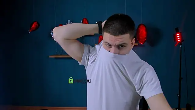 Snapshot of neo_raze chatting on February 14, 2026, 8:16 pm neo raze online show from February 14, 2026, 8:16 pm