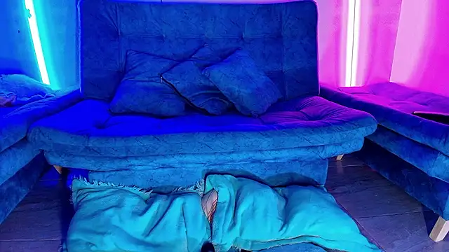 Snapshot of Giaa_Moretii chatting on February 19, 2026, 4:52 am Giaa Moretii online show from February 19, 2026, 4:52 am