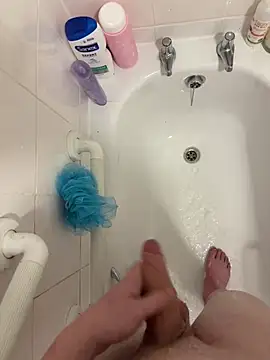 jordanCoxxxx online show from April 15, 2026, 8:42 pm