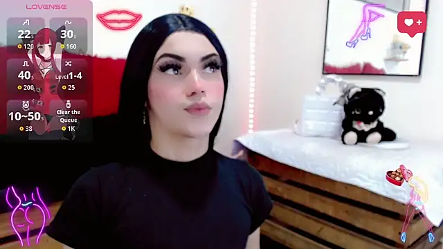 NathalialLooes online show from February 12, 2026, 4:51 am