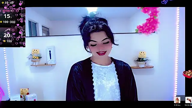 NathalialLooes online show from March 12, 2026, 4:51 am