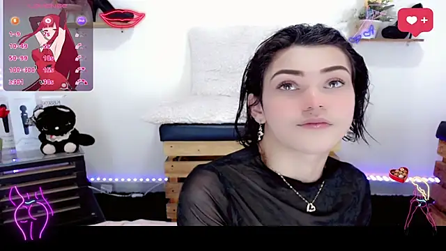 NathalialLooes online show from March 21, 2026, 4:50 am