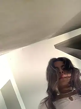 KarelyMitchel online show from April 3, 2026, 4:27 pm