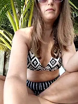 Snapshot of Alexdevil92 chatting on March 2, 2026, 2:03 am Alexdevil92 online show from March 2, 2026, 2:03 am