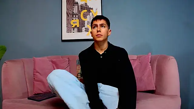 Snapshot of Aron_pulse chatting on February 11, 2026, 1:16 pm Aron pulse online show from February 11, 2026, 1:16 pm