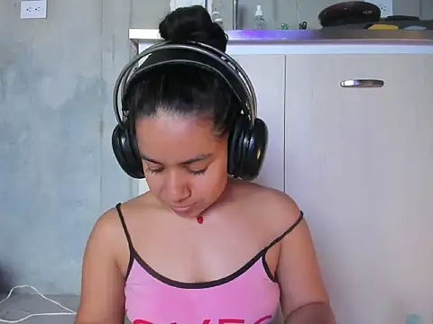 Snapshot of chiarafustox chatting on June 25, 2026, 7:29 pm chiarafustox online show from June 25, 2026, 7:29 pm