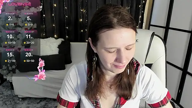 Snapshot of Kathrine_Meyer chatting on February 5, 2026, 2:05 am Kathrine Meyer online show from February 5, 2026, 2:05 am