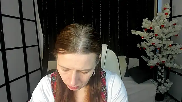 Snapshot of Kathrine_Meyer chatting on April 21, 2026, 1:53 am Kathrine Meyer online show from April 21, 2026, 1:53 am