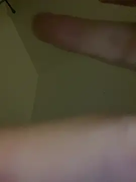 nikkiuk online show from February 10, 2026, 8:35 pm