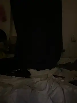 nikkiuk online show from February 16, 2026, 3:13 am