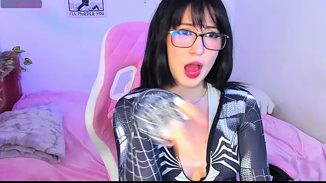 LoveMaki444 online show from March 5, 2026, 5:36 am