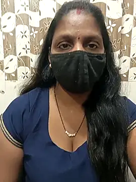 Snapshot of Parul-009 chatting on February 20, 2026, 5:48 am Parul-009 online show from February 20, 2026, 5:48 am