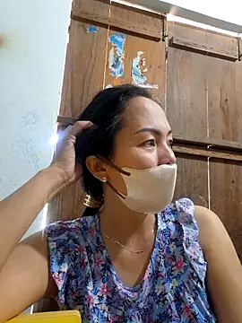 Snapshot of Baby-loveass69 chatting on February 19, 2026, 2:18 am Baby-loveass69 online show from February 19, 2026, 2:18 am