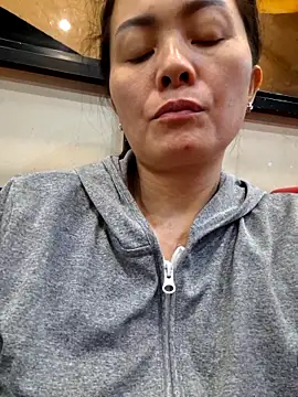 Baby-loveass69 online show from May 17, 2026, 11:39 am