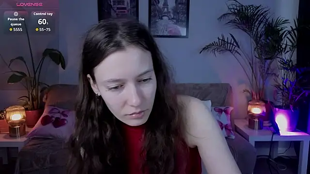 VioletaBloom online show from February 15, 2026, 7:16 am