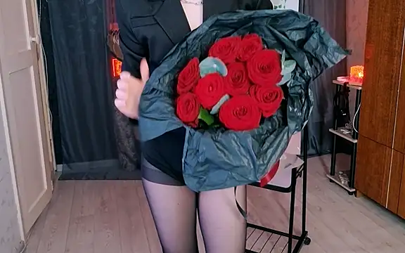 Snapshot of marty_bree chatting on February 13, 2026, 10:33 am marty bree online show from February 13, 2026, 10:33 am