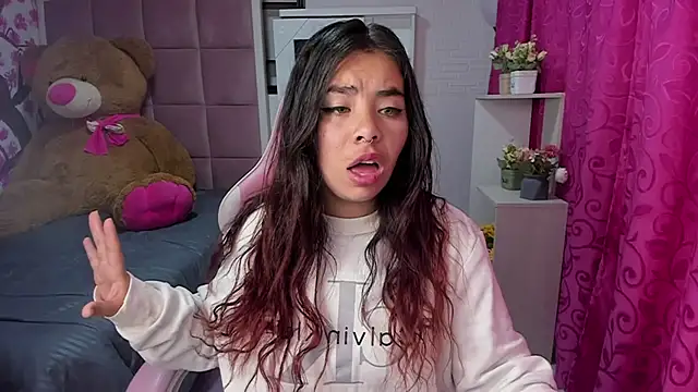 liany taylor online show from February 15, 2026, 11:34 pm