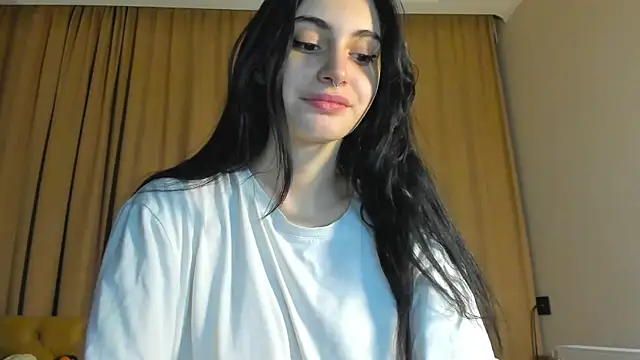 Lesyalisss online show from May 31, 2026, 10:55 pm