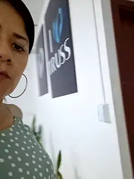 Snapshot of dulcenena_moon chatting on January 31, 2026, 10:30 pm dulcenena moon online show from January 31, 2026, 10:30 pm