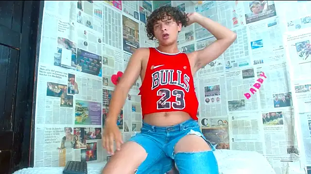 Snapshot of arielnoir6958 chatting on February 9, 2026, 11:31 pm arielnoir6958 online show from February 9, 2026, 11:31 pm