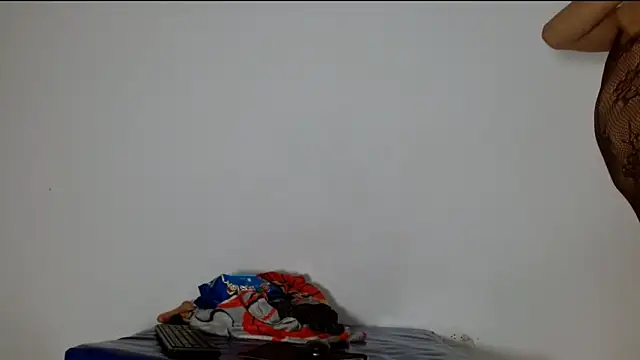 arielnoir6958 online show from March 8, 2026, 7:06 pm