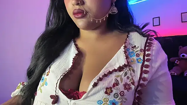 Kamala Khan Tx online show from April 14, 2026, 3:07 pm