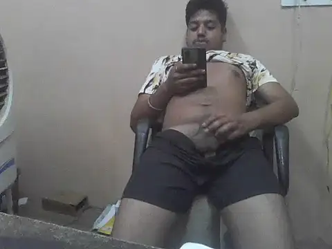 chocolatesboy143 online show from May 5, 2026, 4:15 pm