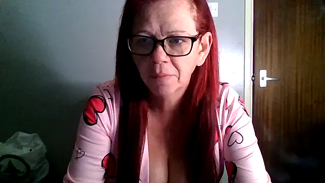 Forbidden-Irish-x online show from April 16, 2026, 10:34 pm