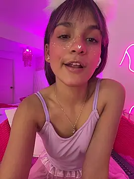 Snapshot of Kitty_madness chatting on February 17, 2026, 8:26 pm Kitty madness online show from February 17, 2026, 8:26 pm