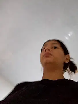 Snapshot of Cris18sexy chatting on February 14, 2026, 12:35 pm Cris18sexy online show from February 14, 2026, 12:35 pm