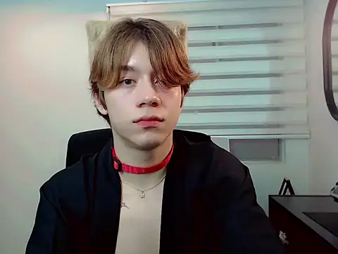 duvisex19 online show from February 24, 2026, 10:30 pm