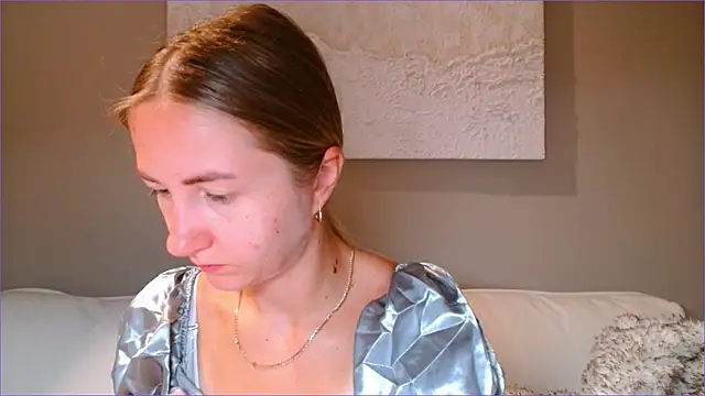 BluueSilk online show from October 23, 2025, 5:40 am