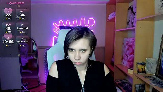 Snapshot of Scarlet_Sirenn chatting on February 5, 2026, 10:20 am Scarlet Sirenn online show from February 5, 2026, 10:20 am