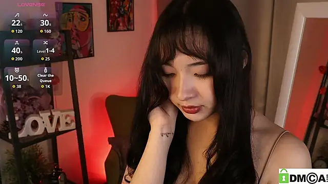 Noiry Vuvez online show from April 17, 2026, 8:12 pm