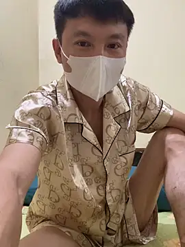 holl110 online show from March 1, 2026, 12:51 pm