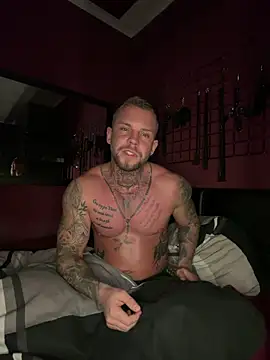 Snapshot of zickertdavid chatting on February 10, 2026, 11:09 pm zickertdavid online show from February 10, 2026, 11:09 pm