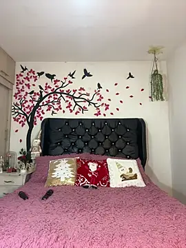 vicky ney online show from December 14, 2024, 11:12 pm